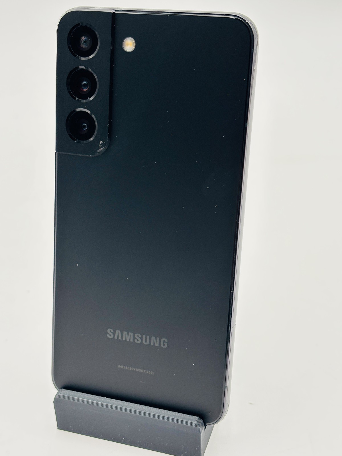 Samsung Galaxy S22 - 128 GB - Phantom Black (Verizon/Unlocked) 5 Samsung Galaxy S22 - 128 GB - Phantom Black (Verizon/Unlocked)