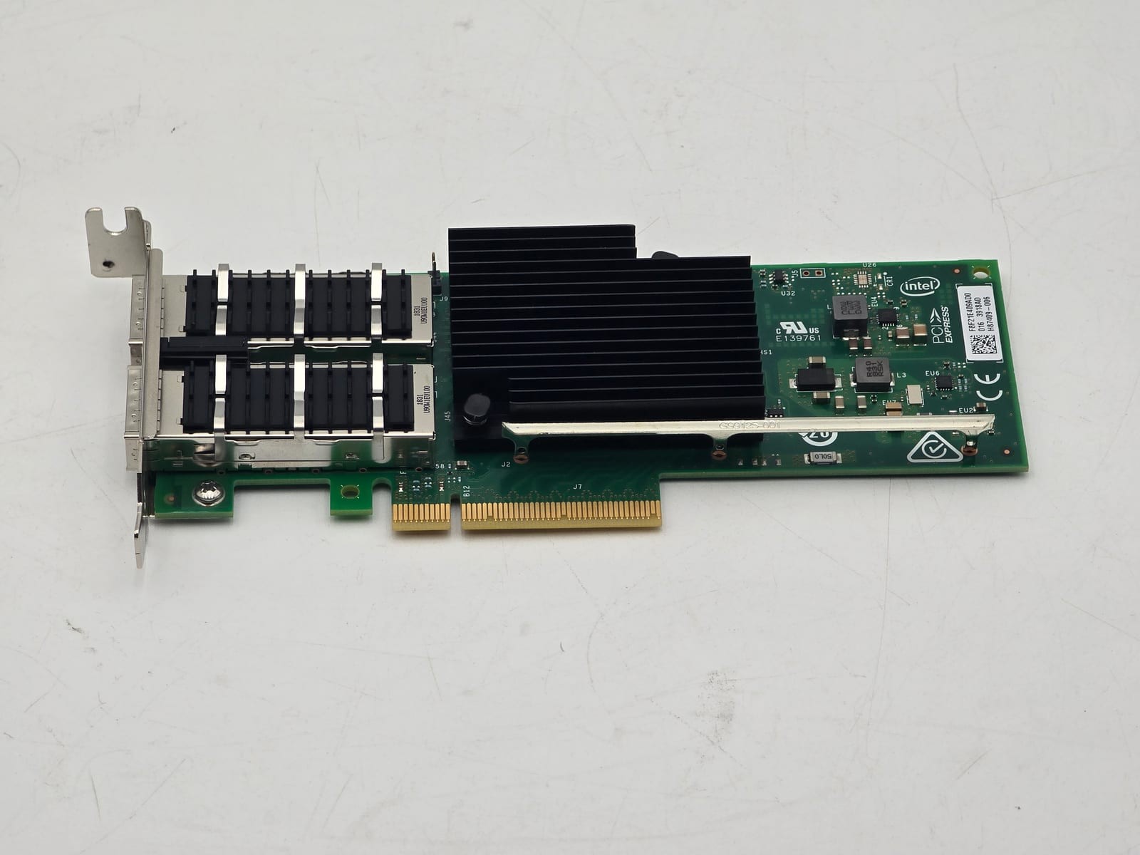 Dell Intel X710 2x 10 GbE SFP+ PCIe 3.0 x8 Network Adapter 08DKFV 1 Dell Intel X710 2x 10 GbE SFP+ PCIe 3.0 x8 Network Adapter 08DKFV