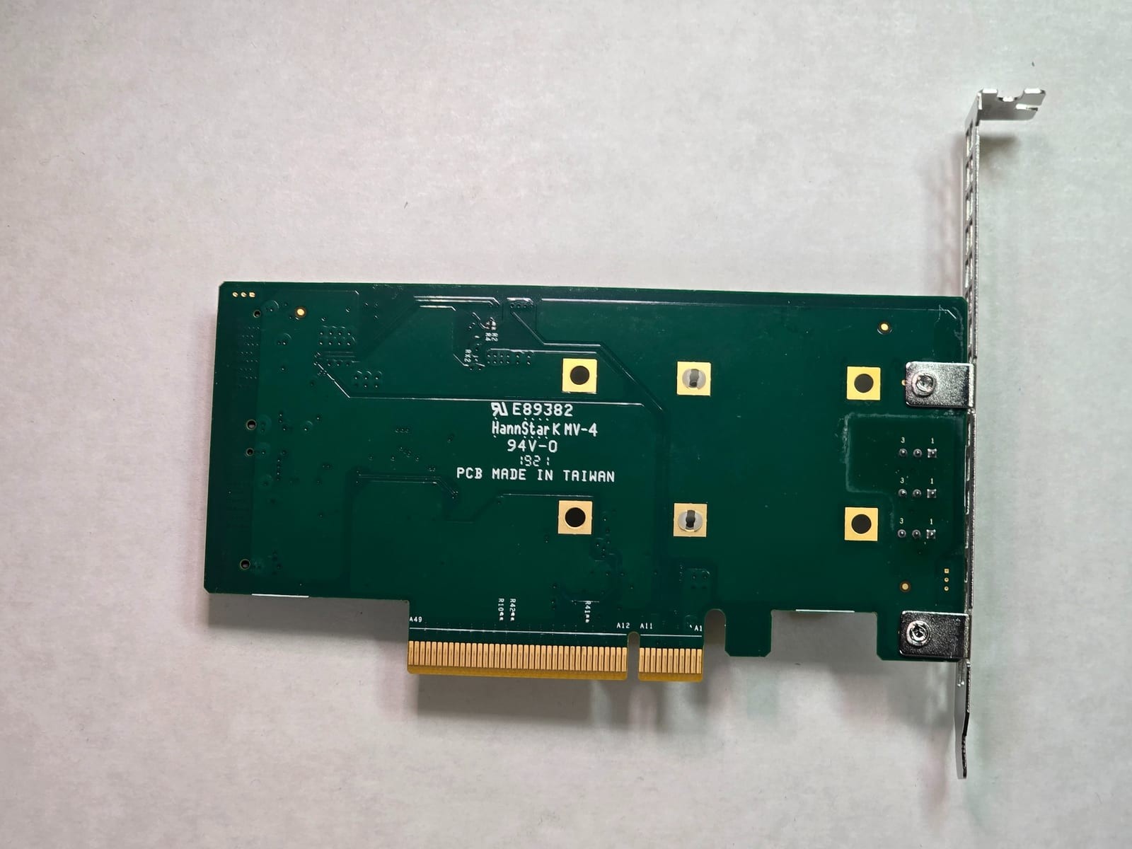 Supermicro AOC-SLG3-2M2 Other PCIe 3.0 x8 2x M.2 NVMe SSD slots 3 Supermicro AOC-SLG3-2M2 Other PCIe 3.0 x8 2x M.2 NVMe SSD slots