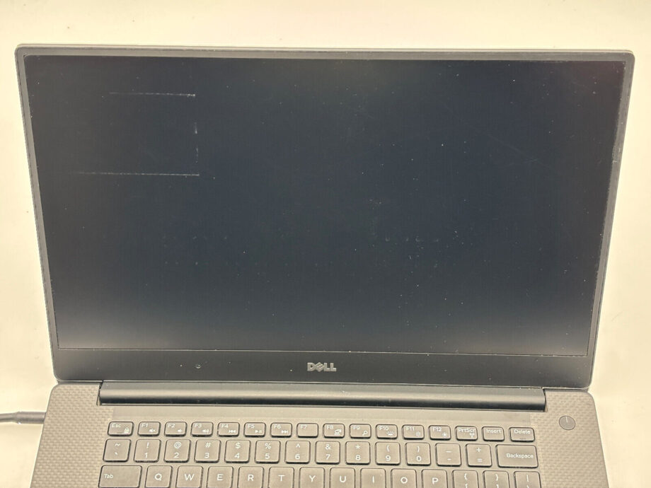 Dell Precision 5520- i5 7300HQ 16GB 256GB SSD W10P- No Battery- Quadro M1200