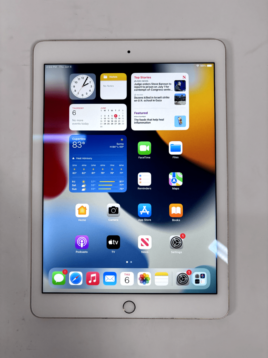 image of Apple iPad Air 2 64GB Wi Fi 97in Gold Used Good 355772124883