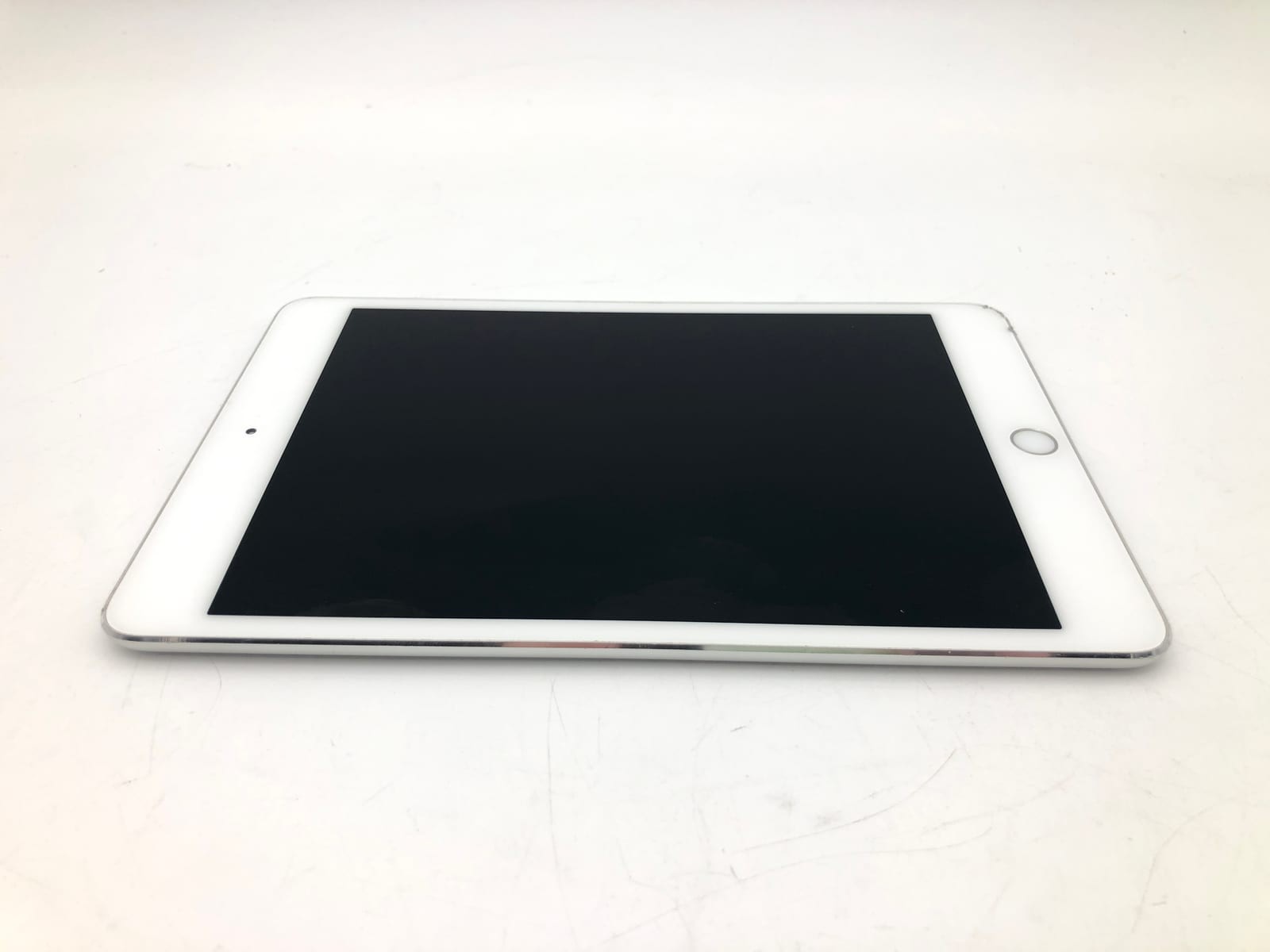 Apple iPad mini 4 32GB Silver Unlocked FNY22LL/A iOS Smartphone Tested 89% Batte 3 Apple iPad mini 4 32GB Silver Unlocked FNY22LL/A iOS Smartphone Tested 89% Batte