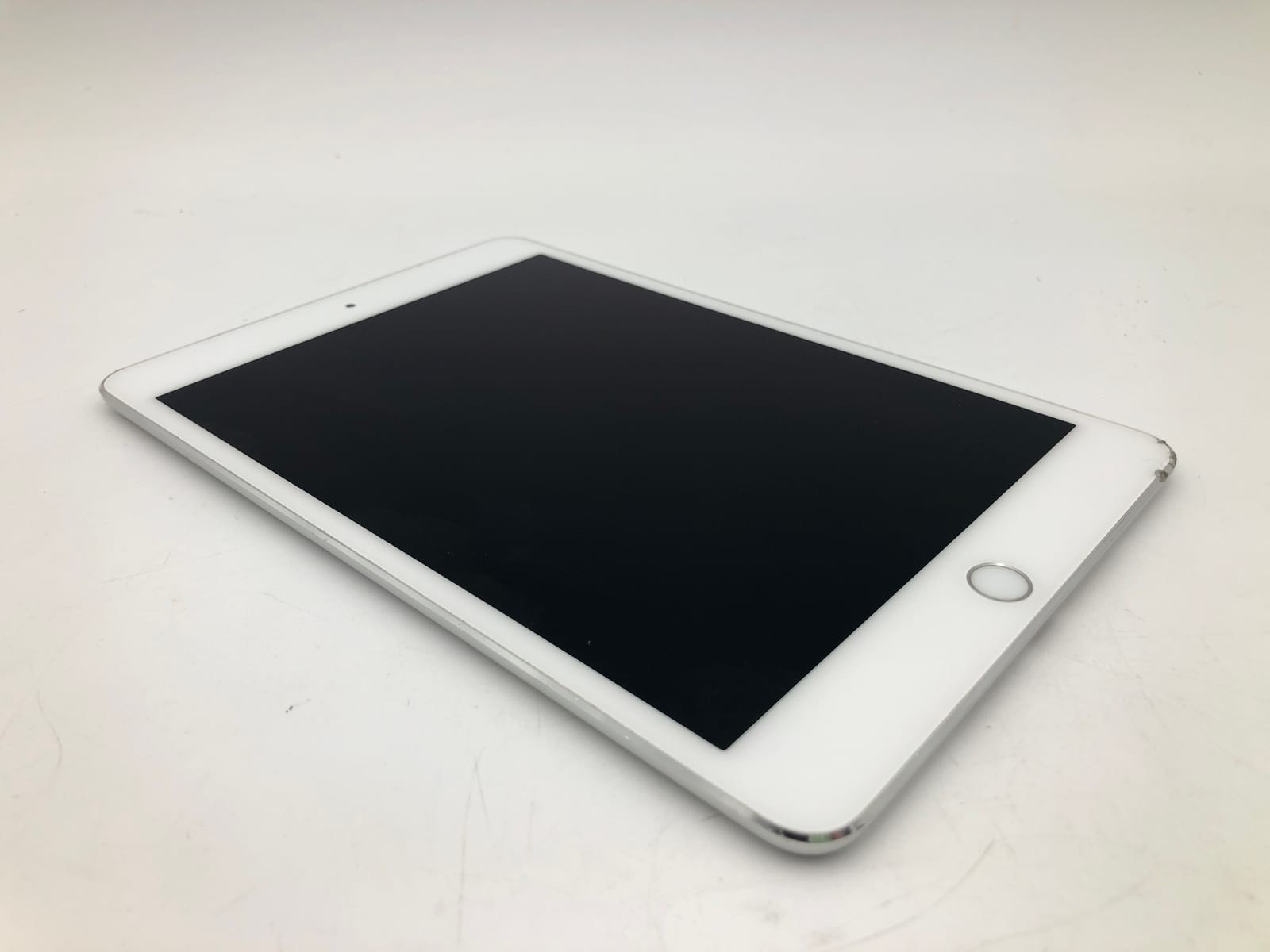 Apple iPad mini 4 32GB Silver Unlocked FNY22LL/A iOS Smartphone Tested 89% Batte 4 Apple iPad mini 4 32GB Silver Unlocked FNY22LL/A iOS Smartphone Tested 89% Batte