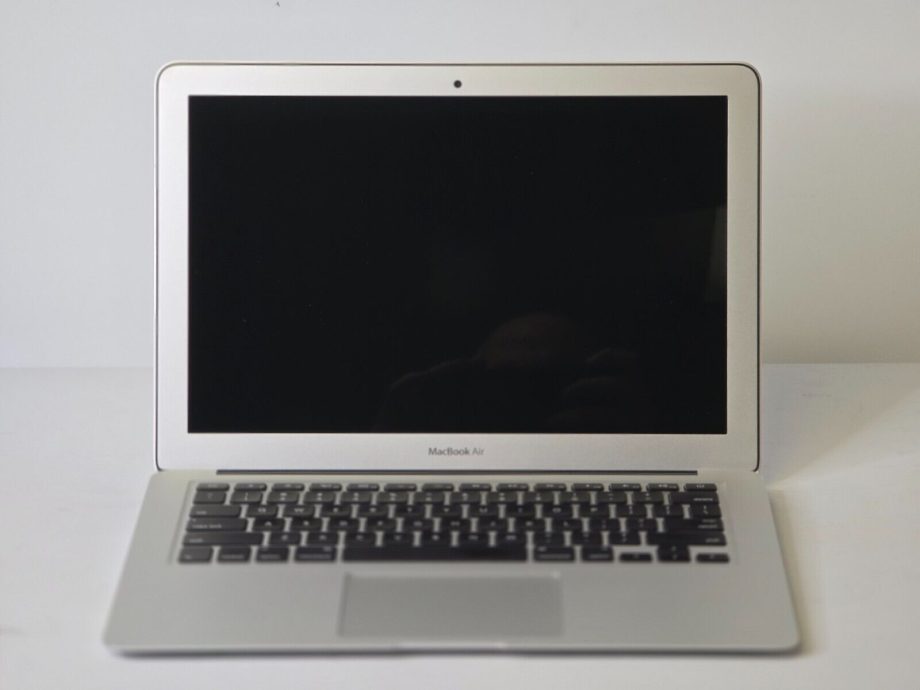 image of Apple MacBook Air 133 Laptop A1466 Core i5 4250U 256GB SSD 4GB RAM OS 1015 375433173093 3