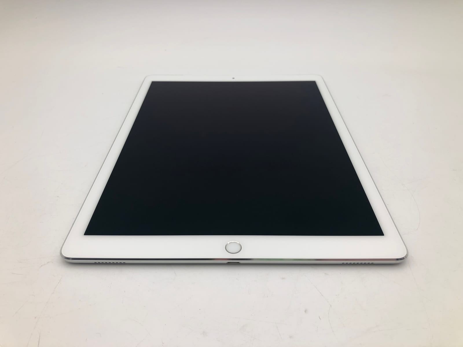 Apple iPad Pro 12.9 inch (1st Gen) 256GB Silver Unlocked ML3W2LL/A iOS Smartphon 3 Apple iPad Pro 12.9 inch (1st Gen) 256GB Silver Unlocked ML3W2LL/A iOS Smartphon