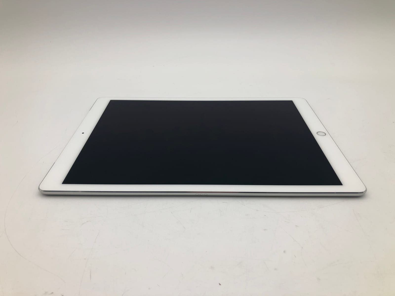 Apple iPad Pro 12.9 inch (1st Gen) 256GB Silver Unlocked ML3W2LL/A iOS Smartphon 4 Apple iPad Pro 12.9 inch (1st Gen) 256GB Silver Unlocked ML3W2LL/A iOS Smartphon