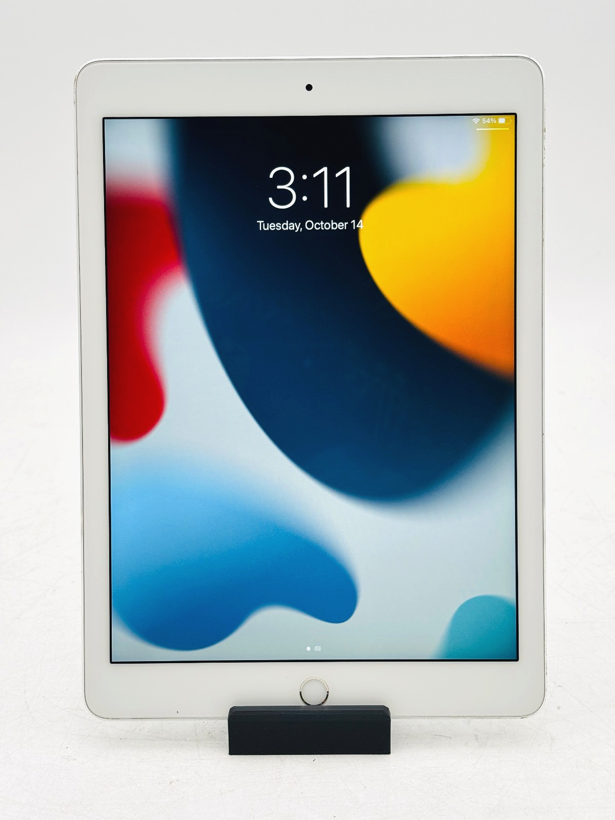 完動品iPad Air2(A1566)本体64GBシルバー送料込ZG5W0 Apple iPad Air 2 A1566 64 GB, Wi-Fi, 9.7 in - Silver