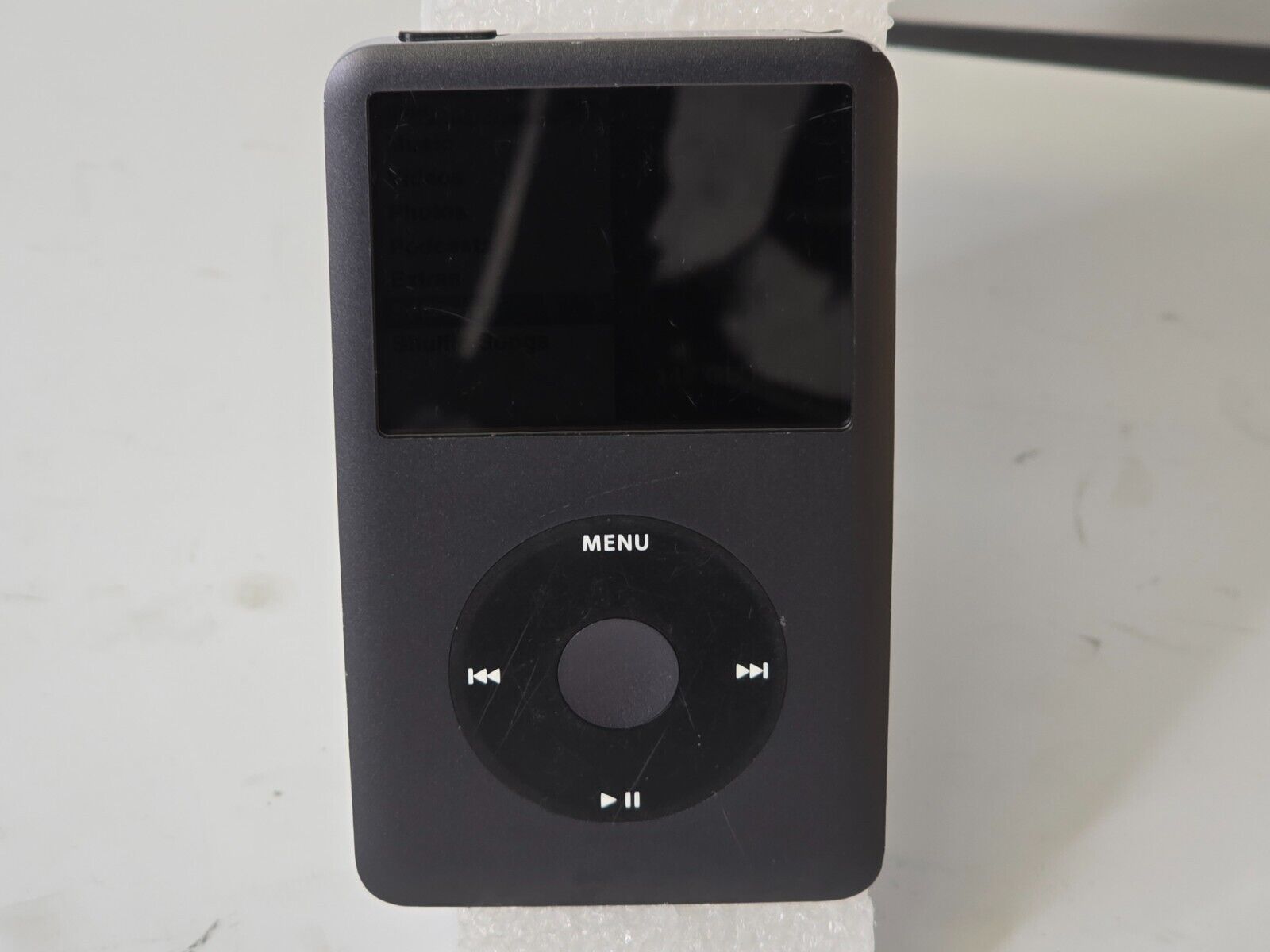 Apple iPod Classic 7th Generation Black (160GB) - MC297LL/A 