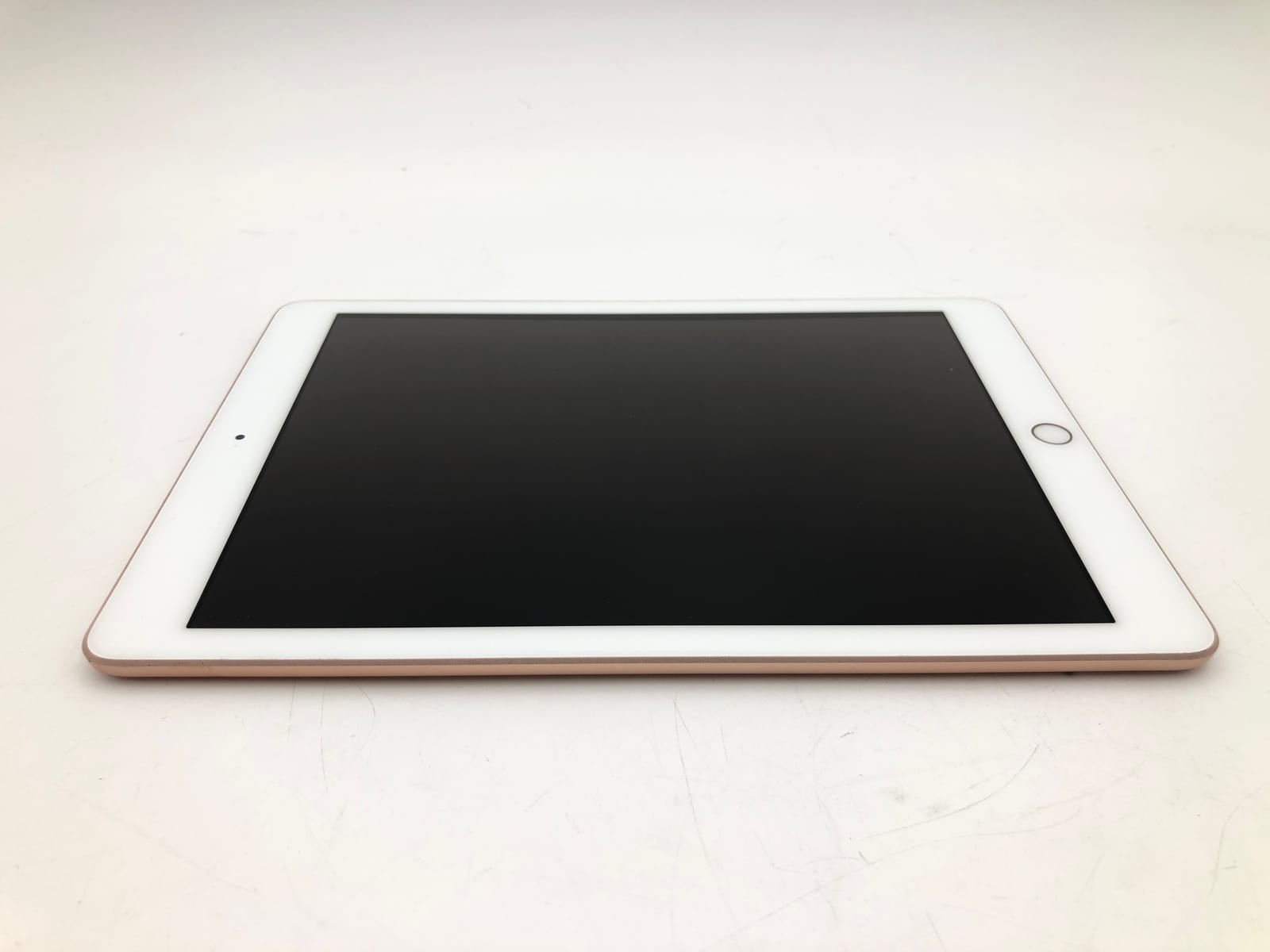 Apple iPad 6th Gen 128GB Gold Wifi Only MRJP2LL/A iOS Smartphone Tested 67% Batt 4 Apple iPad 6th Gen 128GB Gold Wifi Only MRJP2LL/A iOS Smartphone Tested 67% Batt