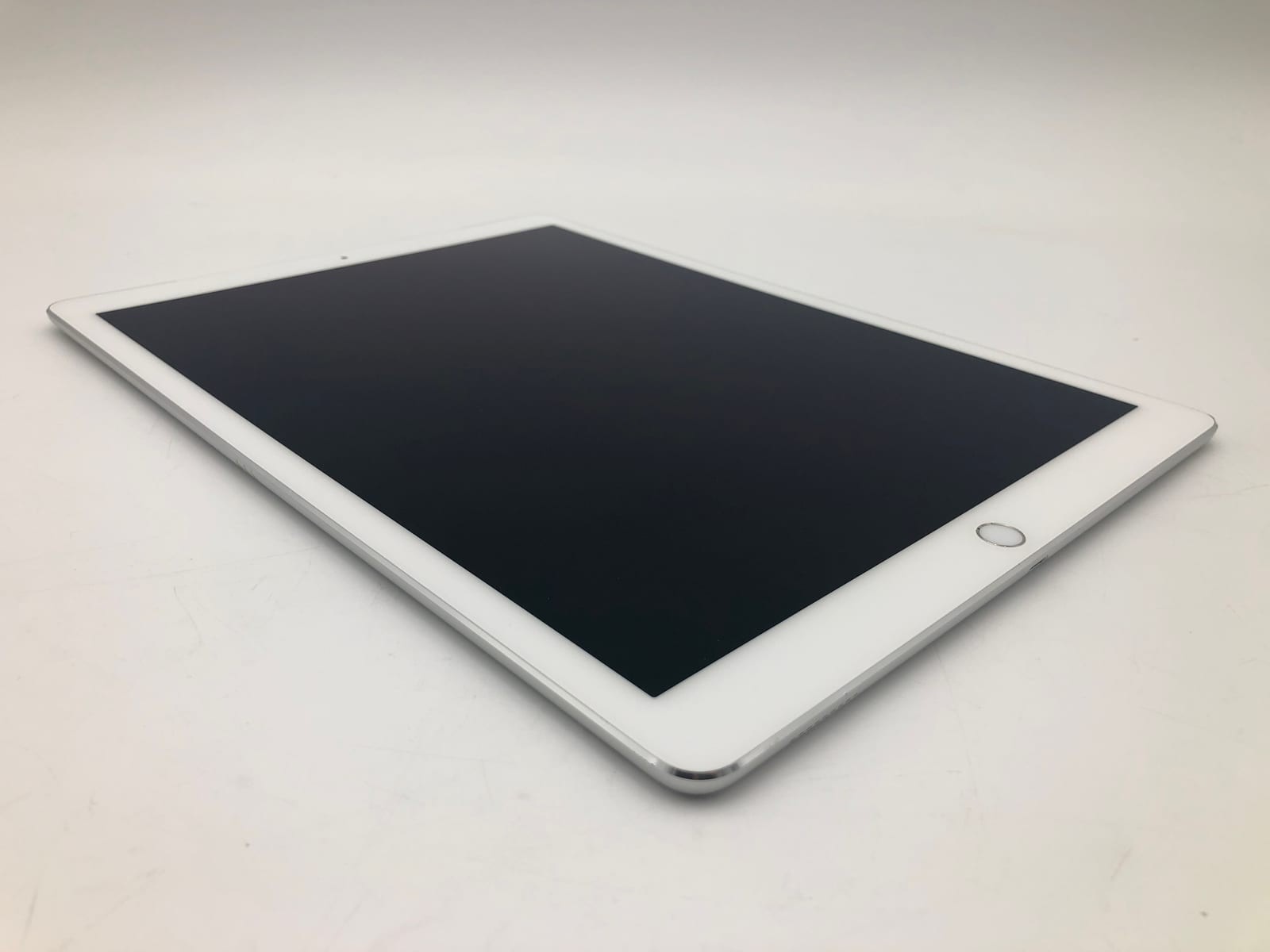 Apple iPad Pro 12.9 inch (1st Gen) 256GB Silver Unlocked ML3W2LL/A iOS Smartph 2 4 Apple iPad Pro 12.9 inch (1st Gen) 256GB Silver Unlocked ML3W2LL/A iOS Smartph 2