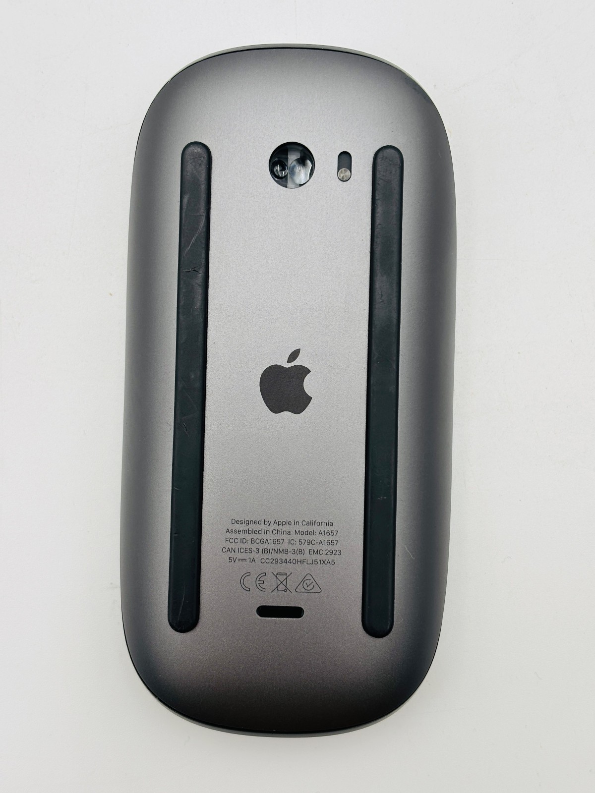 Apple Magic Mouse 2 A1657 - Rechargable - Space Gray 4 Apple Magic Mouse 2 A1657 - Rechargable - Space Gray