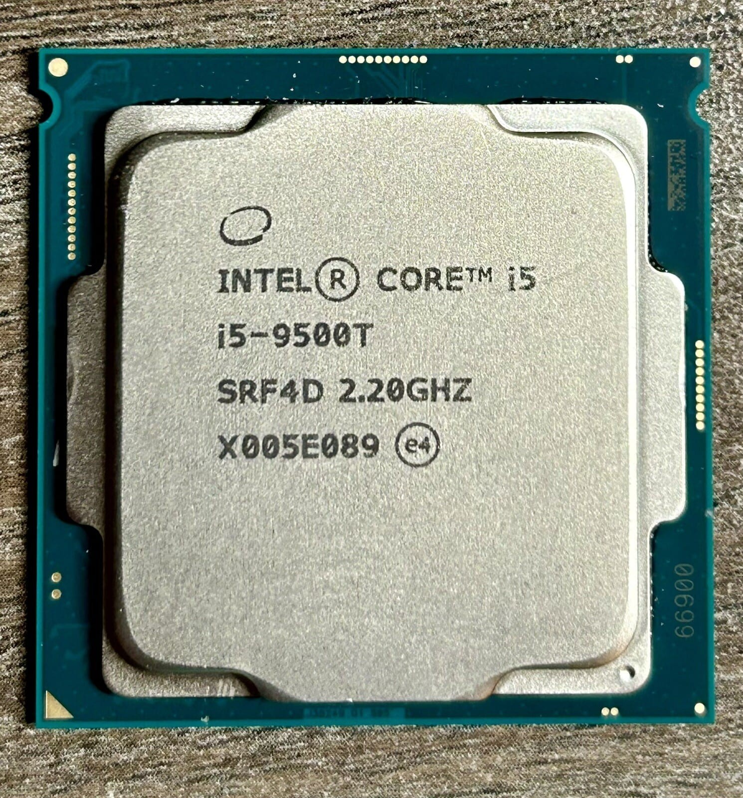 Intel i5-6600 3.3GHz (3.9GHz TURBO) LGA 1151 Processor (SR2L5) 1 Intel i5-6600 3.3GHz (3.9GHz TURBO) LGA 1151 Processor (SR2L5)