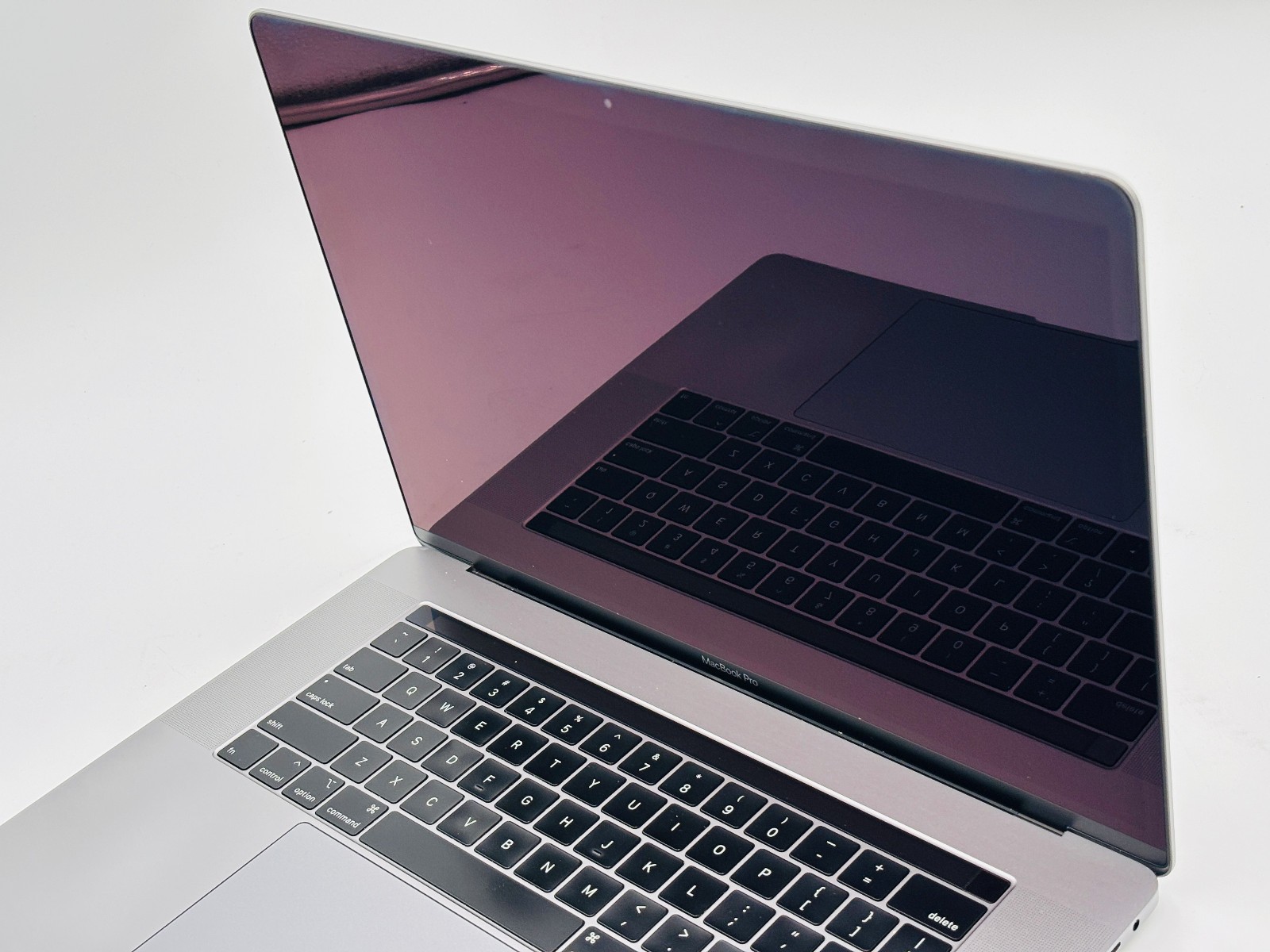 MacBook Pro 15 2019 - i7 9750H 16GB 512GB SSD macOS Catalina