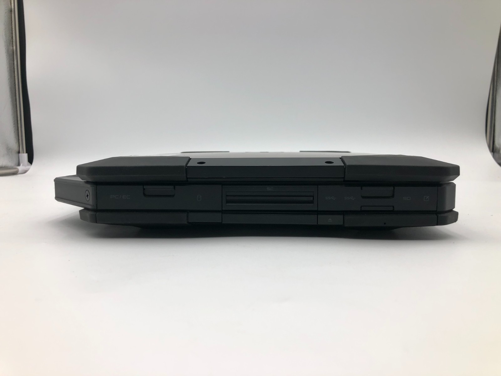 Dell Latitude 5414 i5-6300U 8GB Rugged Laptop 14" HD No OS No SSD DVD-RW 6 Dell Latitude 5414 i5-6300U 8GB Rugged Laptop 14" HD No OS No SSD DVD-RW