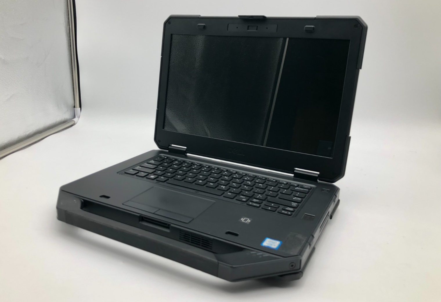 Dell Latitude 5414 i5-6300U 8GB Rugged Laptop 14" HD No OS No SSD DVD-RW 1 Dell Latitude 5414 i5-6300U 8GB Rugged Laptop 14" HD No OS No SSD DVD-RW