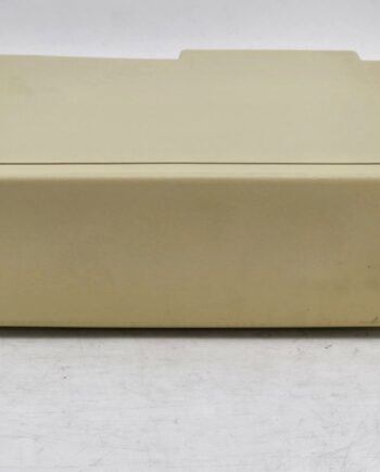 Vintage Apple Macintosh Hard Disk 20 SC M0135 (circa 1986) (no drive) powers on.