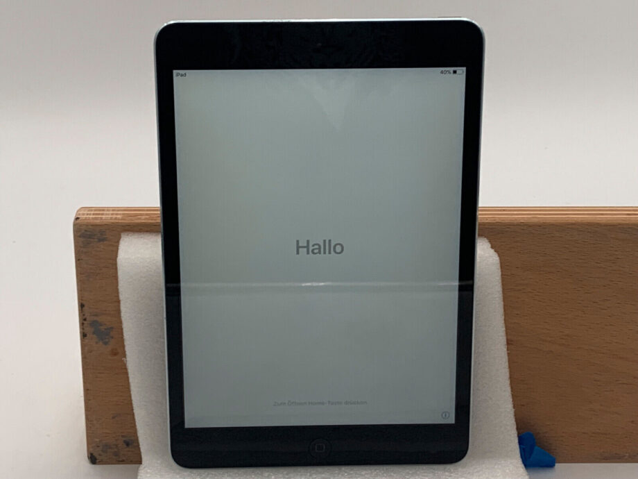 image of Apple iPad mini 2 A1489 32 GB Wi Fi 79 in Space GrayBlack BH96 356344919496