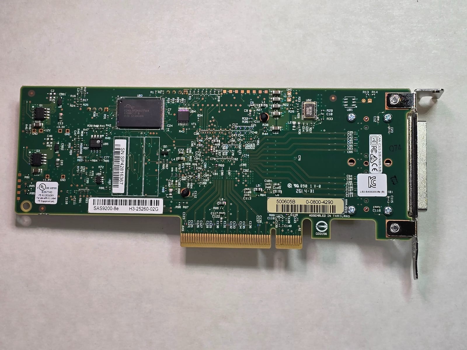 LSI SAS 9200-8e HBA PCIe 2.0 x8 8x SFF-8088 external H3-25260-02G 4 LSI SAS 9200-8e HBA PCIe 2.0 x8 8x SFF-8088 external H3-25260-02G