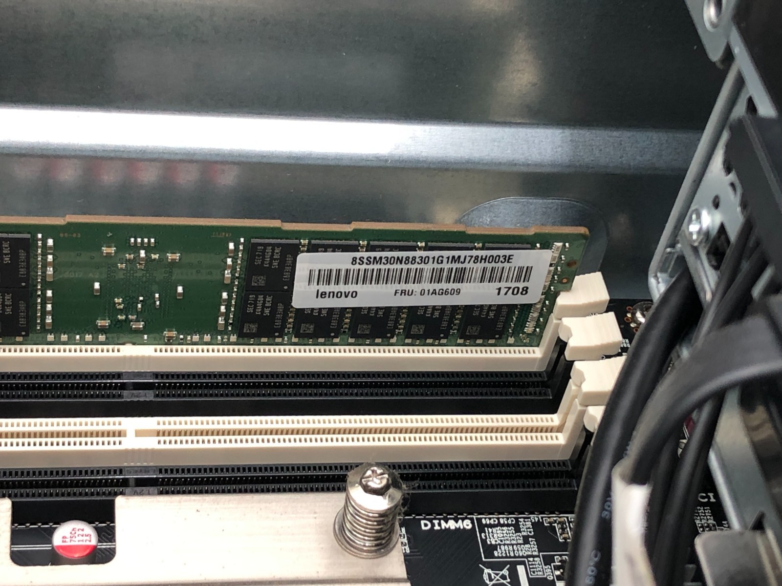Lenovo ThinkStation P510 Xeon E5-2609 v4 16GB No Drive Quadro K420 No OS 9 Lenovo ThinkStation P510 Xeon E5-2609 v4 16GB No Drive Quadro K420 No OS