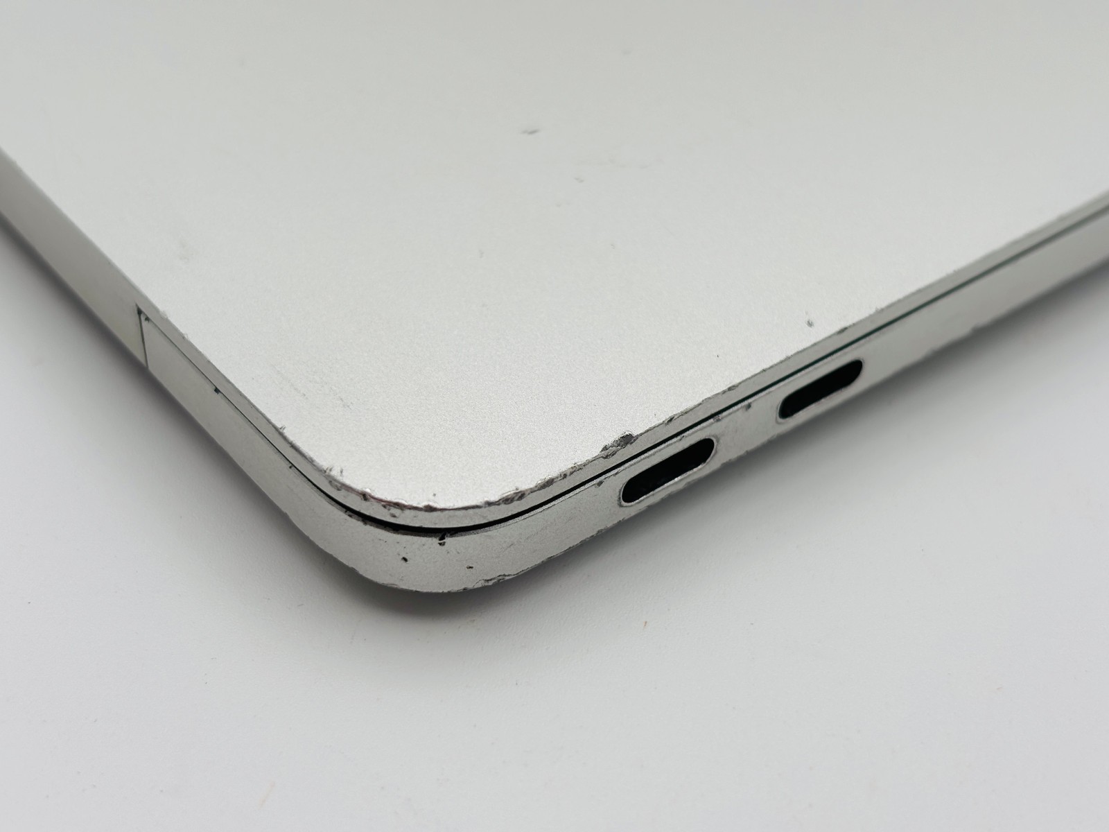 MacBook Pro 13 2017 - i5 7360U- 8GB 128GB SSD macOS Catalina - Silver 5 MacBook Pro 13 2017 - i5 7360U- 8GB 128GB SSD macOS Catalina - Silver