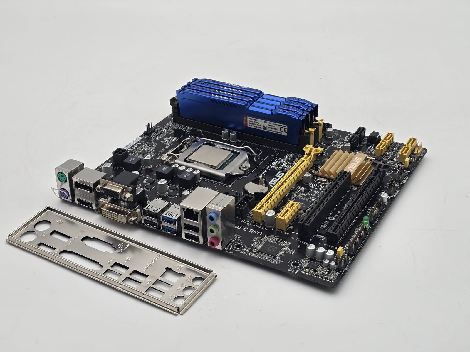 ASUS B85M-E/CSM LGA1150 i7-4770K 32GB Motherboard Combo - Tested 1 ASUS B85M-E/CSM LGA1150 i7-4770K 32GB Motherboard Combo - Tested
