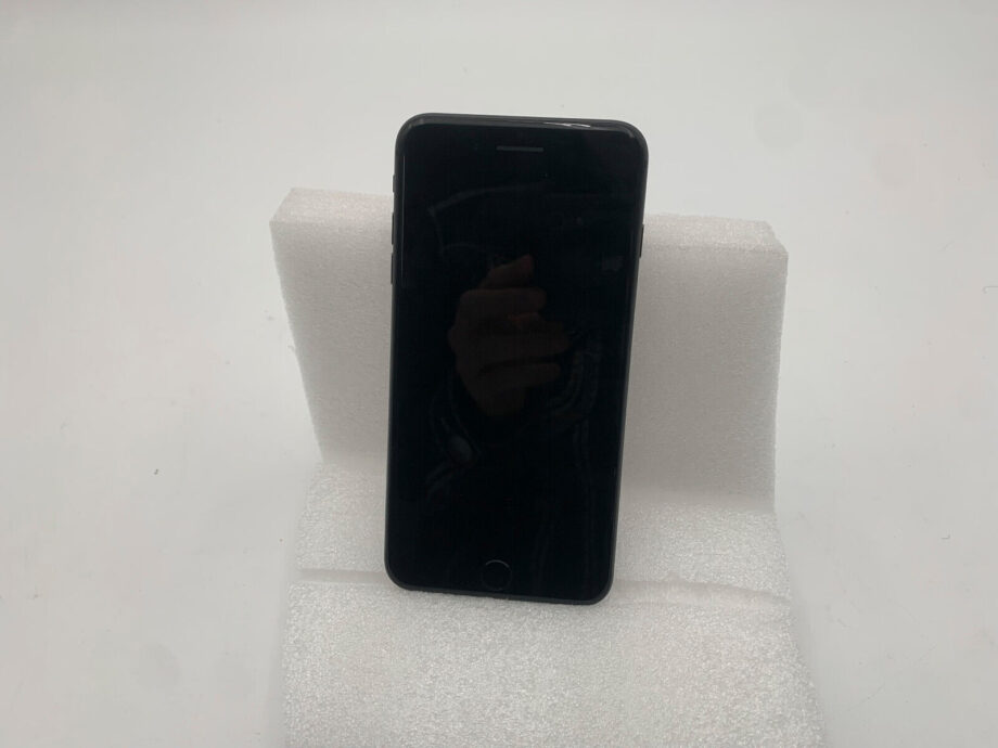 image of Apple iPhone 8 Plus 64GB Unlocked 48BH 375839534217 2