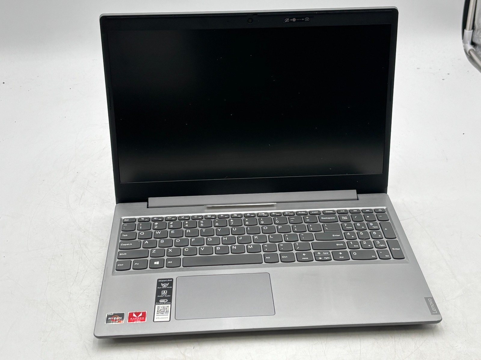 Lenovo 81LW Ryzen 3 3200U 8GB 240GB SSD 15.5