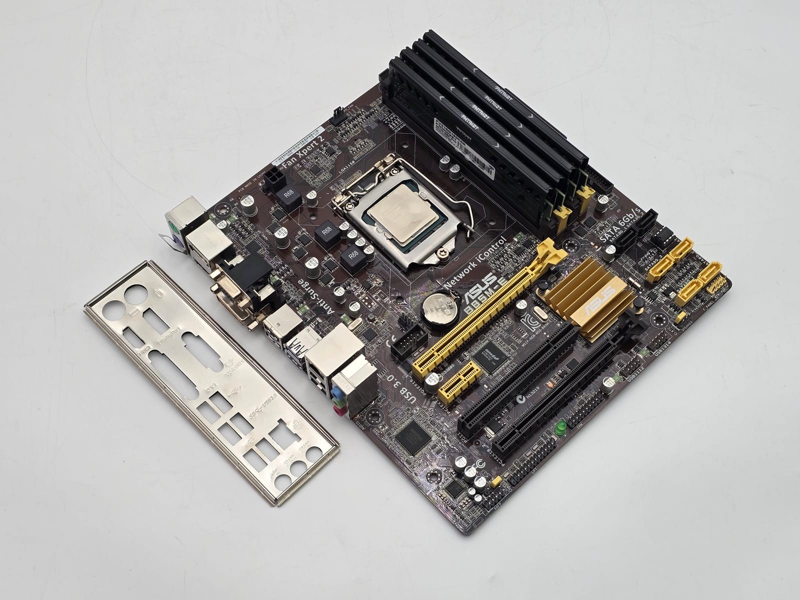 ASUS B85M-E LGA1155 i7-4770K 32GB Motherboard Combo - Tested 1 ASUS B85M-E LGA1155 i7-4770K 32GB Motherboard Combo - Tested