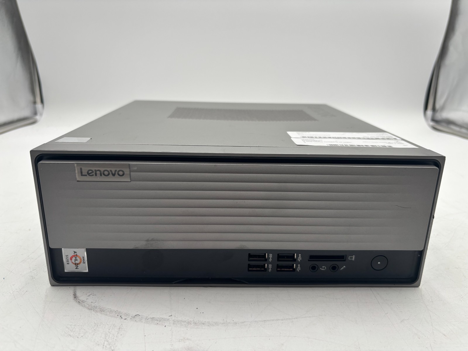 Lenovo IdeaCentre 3 90MV00ELUS Athlon Silver 3050U 8 GB RAM 256 GB SSD 1 Lenovo IdeaCentre 3 90MV00ELUS Athlon Silver 3050U 8 GB RAM 256 GB SSD
