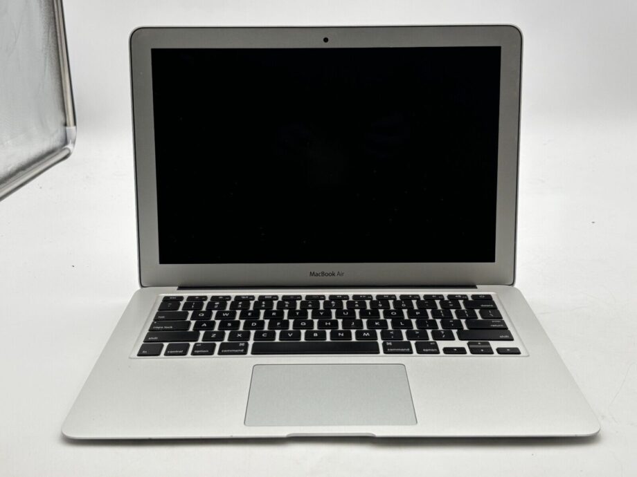 MacBook Air (13-inch, 2012)  i5-3427U – 4GB RAM – 128GB SSD  *SEE DESCRIPTION*