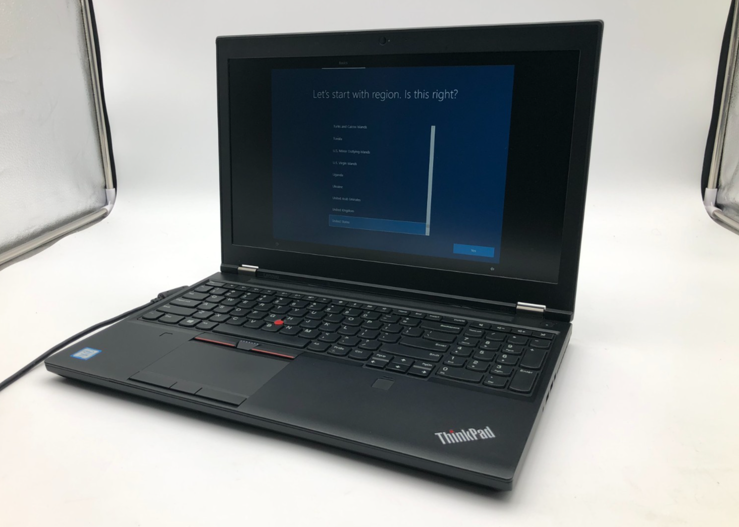 Lenovo ThinkPad P51 Xeon E3-1505M v6 32GB 256GB SSD Quadro M2200 No Battery 1 Lenovo ThinkPad P51 Xeon E3-1505M v6 32GB 256GB SSD Quadro M2200 No Battery