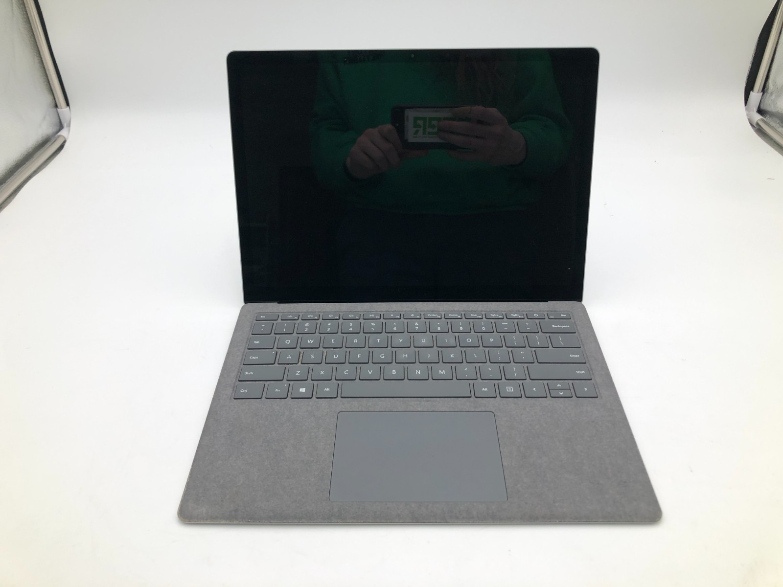Microsoft Surface Laptop 4 i5-1145G7 8GB 256GB NVMe 13.5