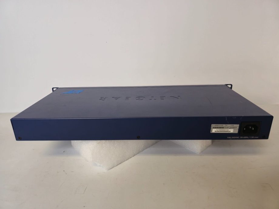 image of NETGEAR ProSafe 48 Port Model FS750T2 10100 Smart Ethernet Switch Good 355734759728 2