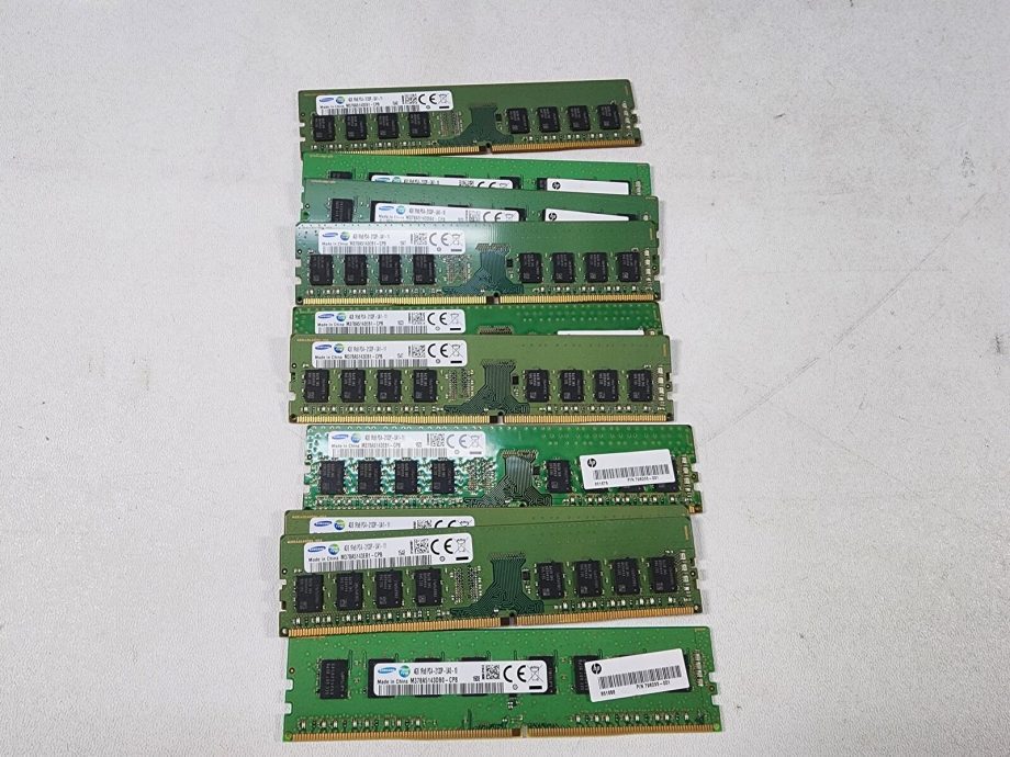image of Lot of 10 Samsung 4GB PC4 17000 DDR4 2133MHz non ECC Unbuffered CL15 288 Pin 354910604348