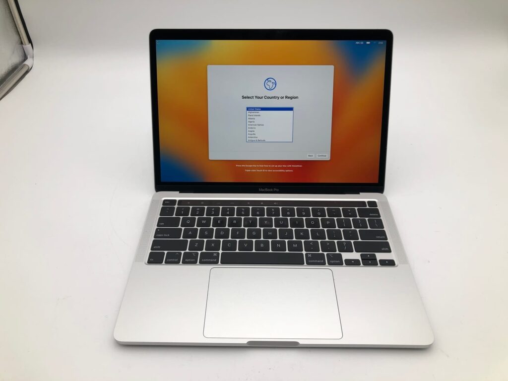 Apple MacBook Pro (13-inch, 2020, Two Thunderbolt 3 ports) Silver