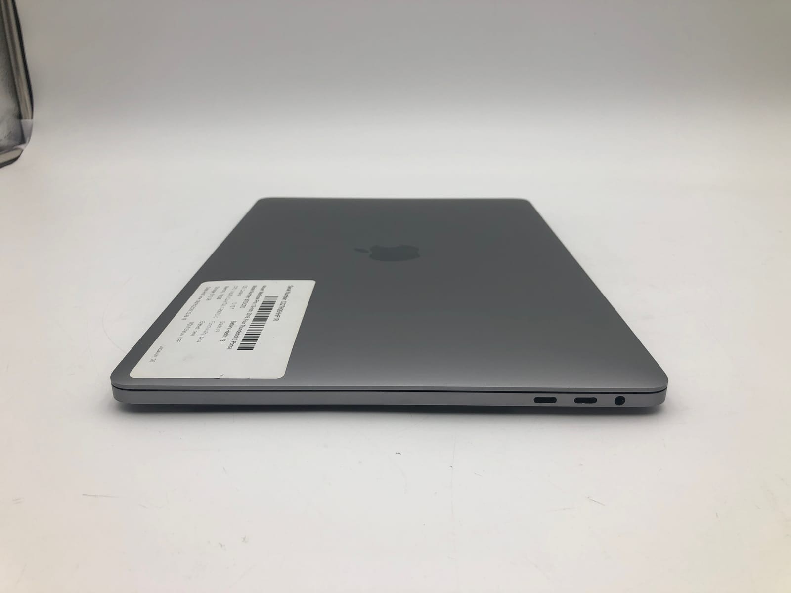 Apple | MacBook Pro (13-inch, 2016, Four Thunderbolt 3 Ports) | | 79% Battery 6 Apple | MacBook Pro (13-inch, 2016, Four Thunderbolt 3 Ports) | | 79% Battery