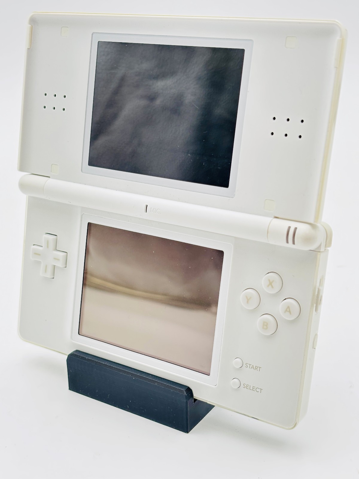 Nintendo DS Lite Handheld Console - Polar White - Bad Screen 5 Nintendo DS Lite Handheld Console - Polar White - Bad Screen