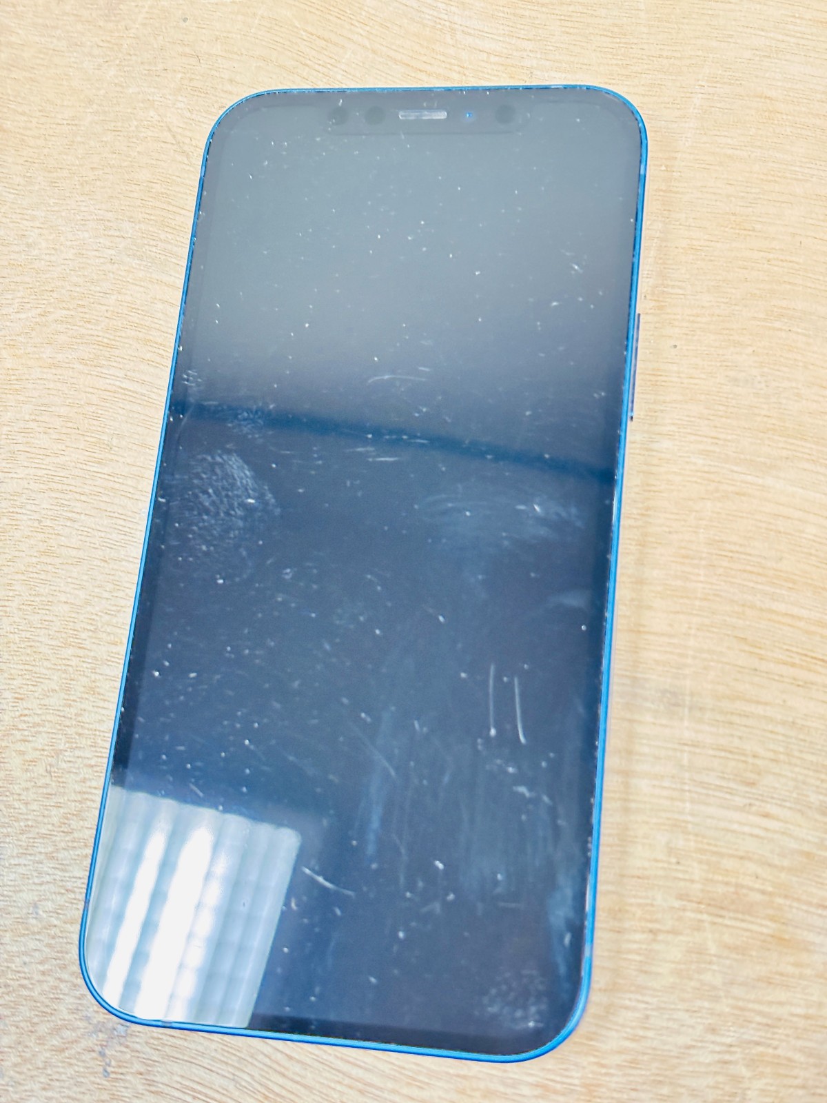 Apple iPhone 12 - 128 GB - Blue (Unlocked) - **READ** 4 Apple iPhone 12 - 128 GB - Blue (Unlocked) - **READ**