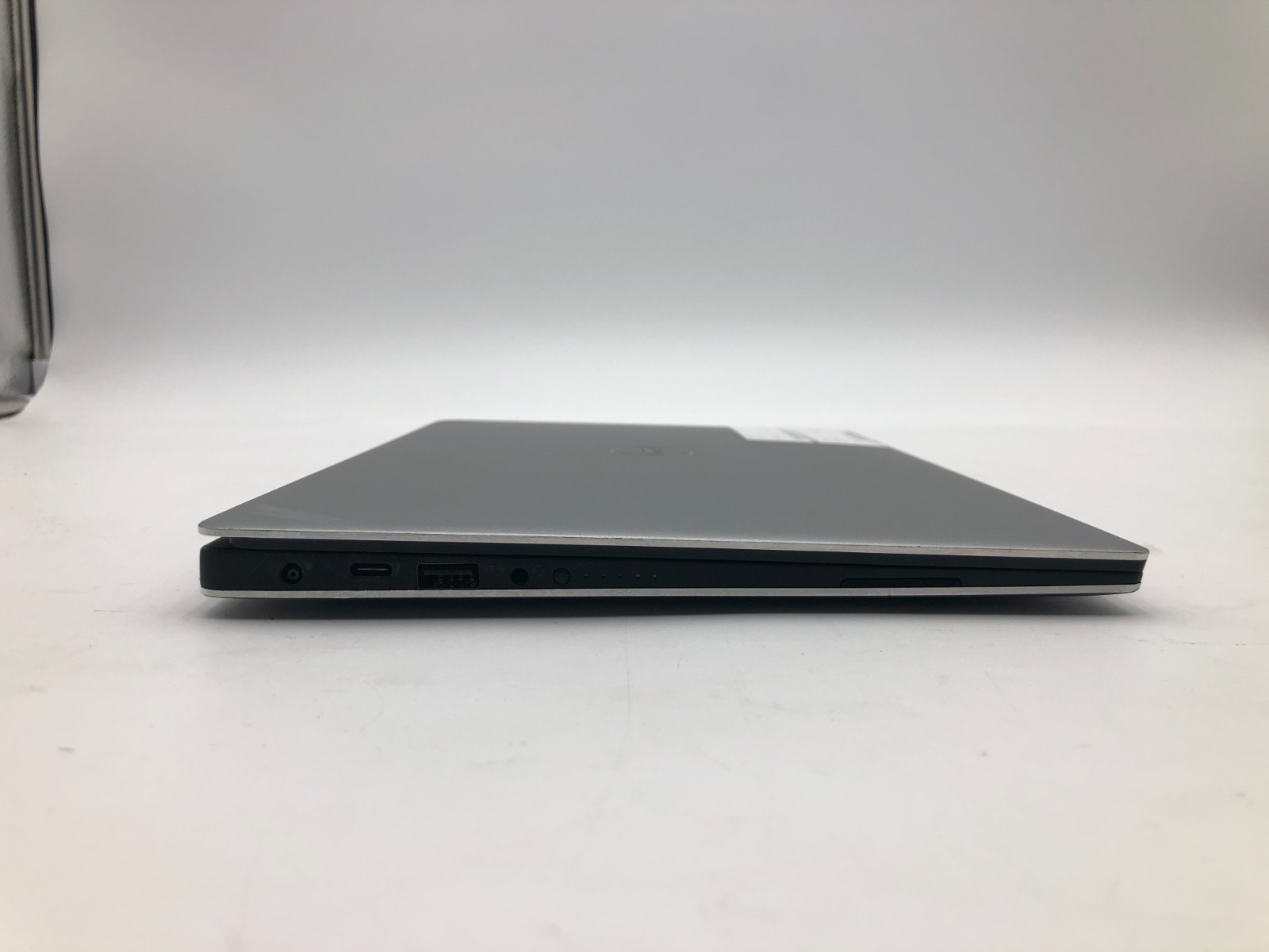 Dell XPS 13 9360 i5-8250U 8GB 128GB SSD 13.3" FHD Win 11 Pro 7 Dell XPS 13 9360 i5-8250U 8GB 128GB SSD 13.3" FHD Win 11 Pro