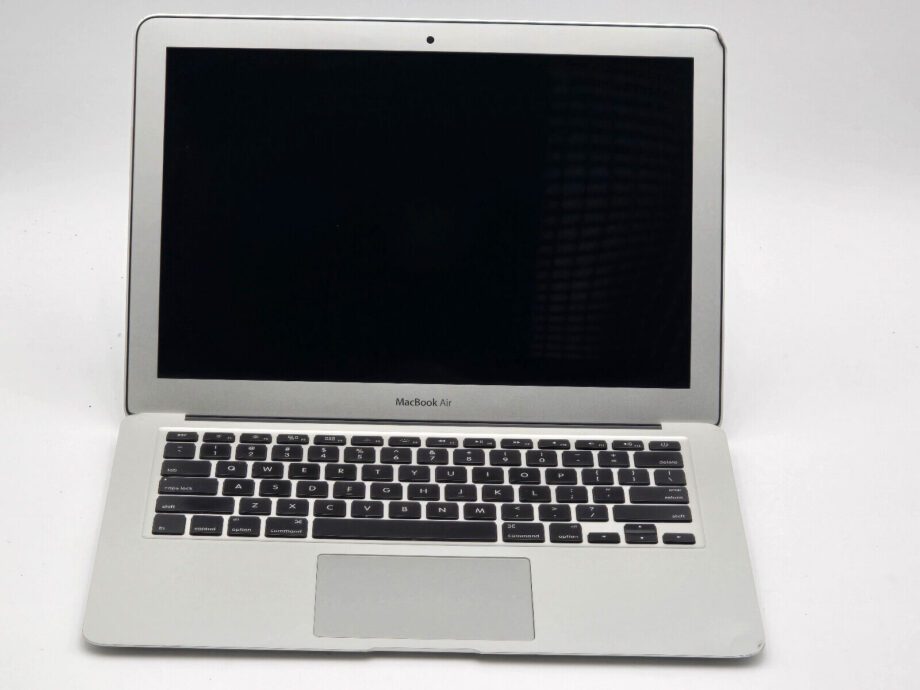 image of Apple MacBook Air 62 Core i5 4260U 140GHz 4GB RAM 128GB SSD C4F4 356113554729 2