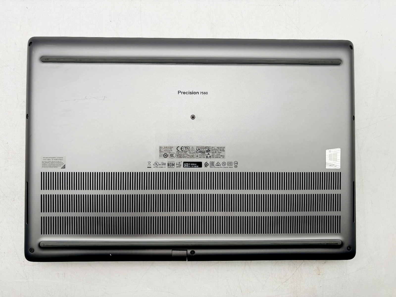 Dell Precision 7560 TS - Xeon W 11855M 64GB 512GB SSD W11P - NVIDIA RTX T1200 5 Dell Precision 7560 TS - Xeon W 11855M 64GB 512GB SSD W11P - NVIDIA RTX T1200