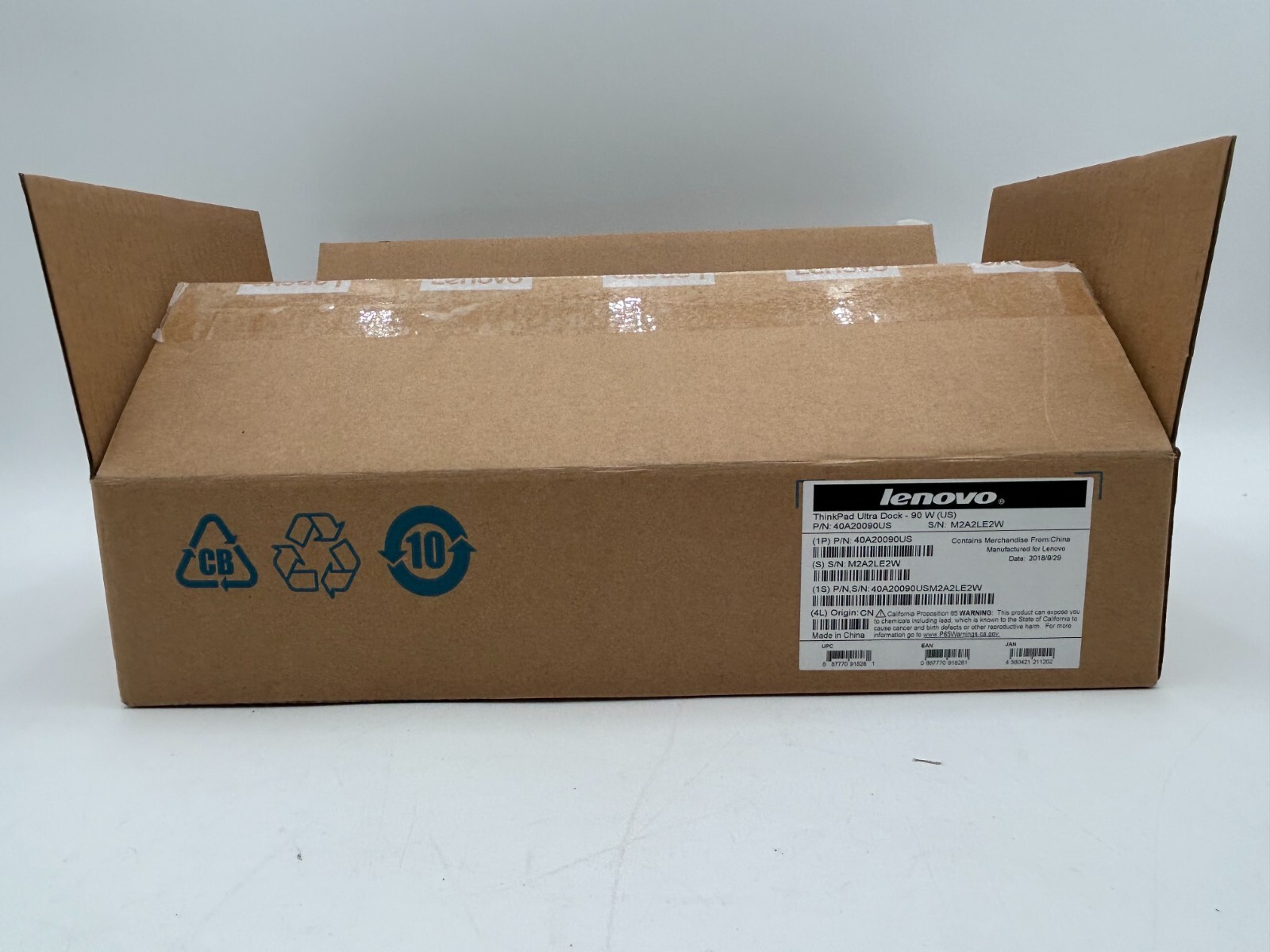 Lenovo ThinkPad Ultra Dock 90W (40A20090US) – New Open Box 3 Lenovo ThinkPad Ultra Dock 90W (40A20090US) – New Open Box