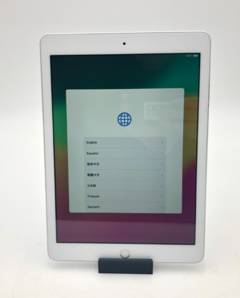 Apple iPad 6th Gen 32GB Silver WiFi 9.7" Retina A1893 Tested