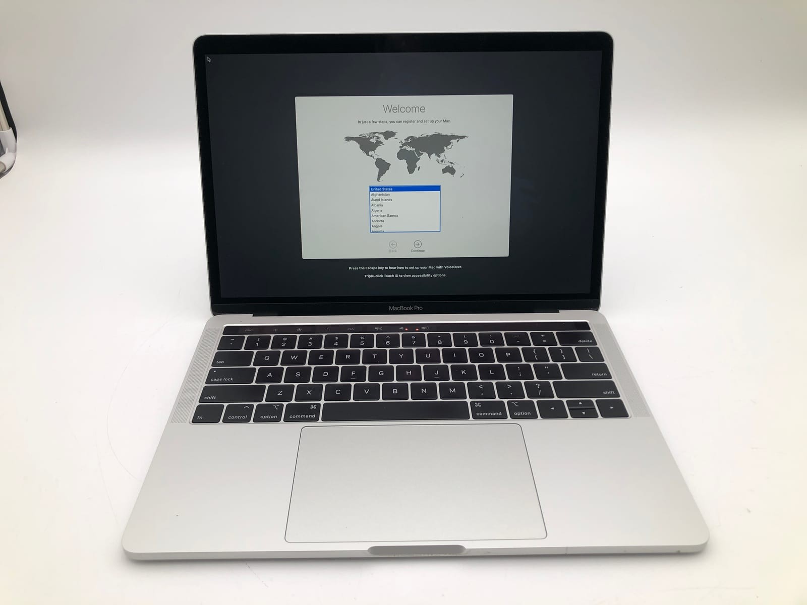 Apple MacBook Pro (13-inch, 2019, Two Thunderbolt 3 ports) Silver macOS 10.15.7 1 Apple MacBook Pro (13-inch, 2019, Two Thunderbolt 3 ports) Silver macOS 10.15.7