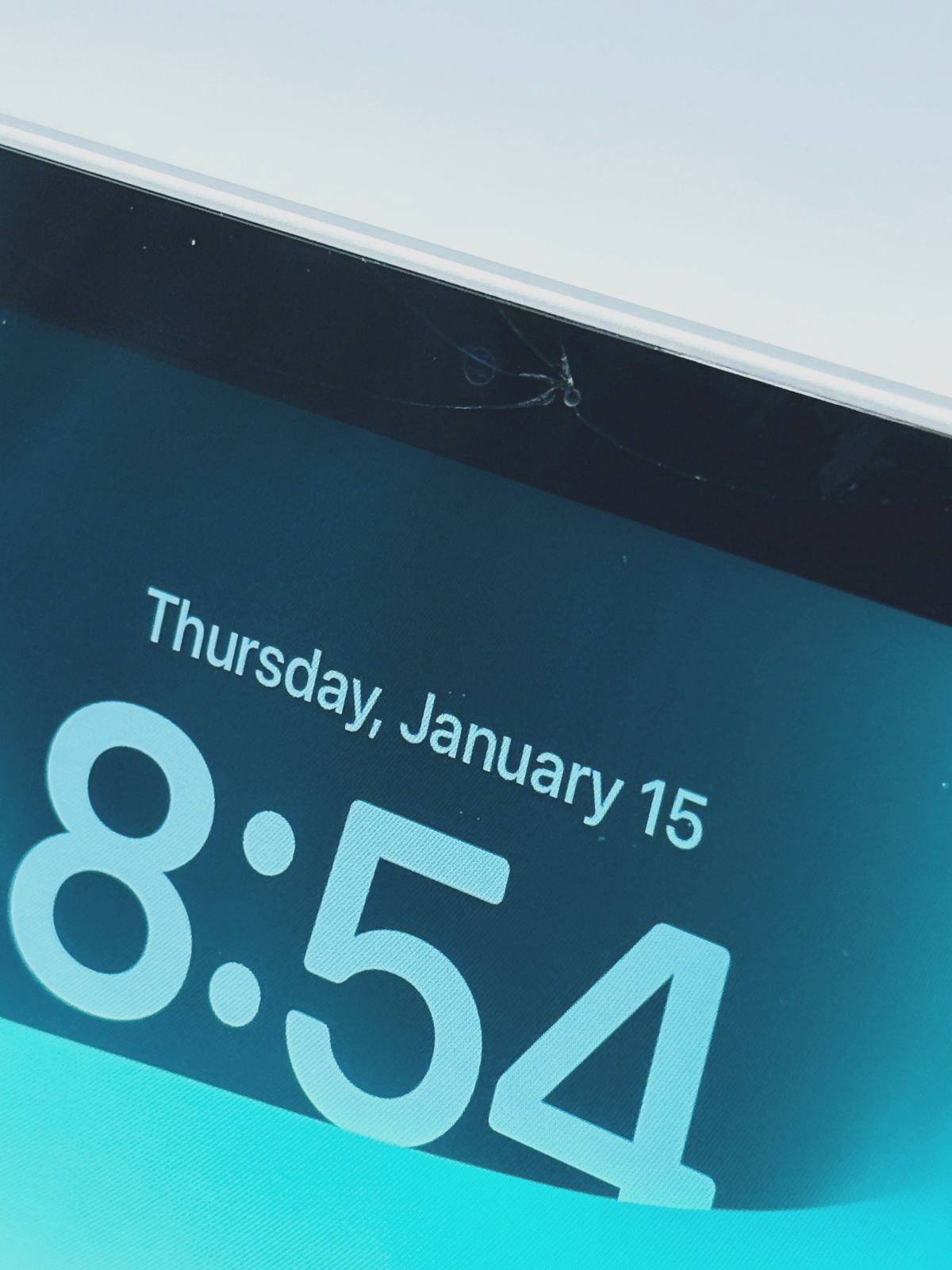 Apple iPad 10.9" 10th Gen - Wi-Fi Only , 64GB Silver - Display DMG 4 Apple iPad 10.9" 10th Gen - Wi-Fi Only , 64GB Silver - Display DMG