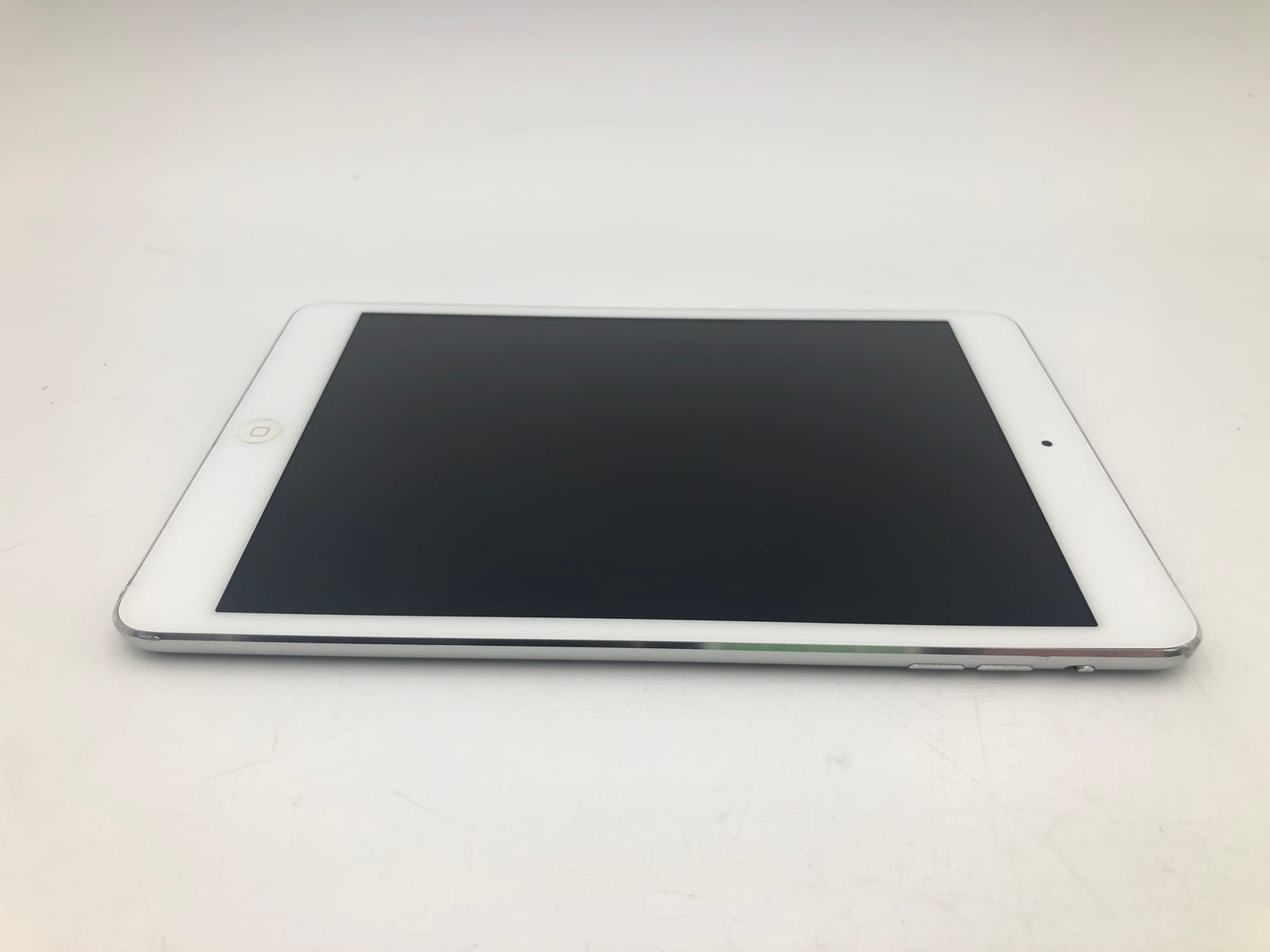 Apple iPad mini 2 32GB Silver Unlocked FE280LL/A iOS Smartphone Tested 90% Bat 2 5 Apple iPad mini 2 32GB Silver Unlocked FE280LL/A iOS Smartphone Tested 90% Bat 2