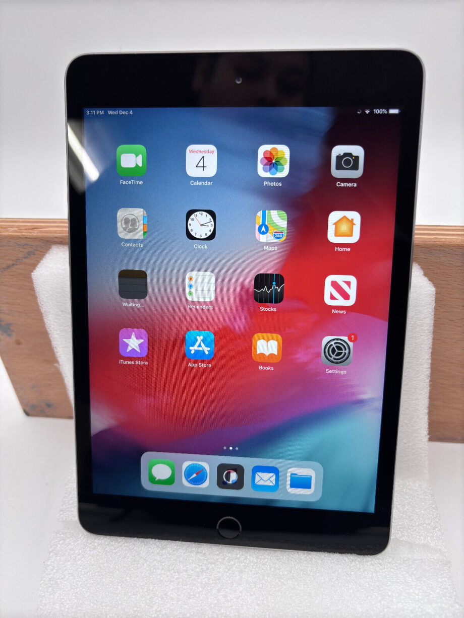 image of Apple iPad mini 3 A1599 64 GB Wi Fi 79 in Space GrayBlack 375842643879