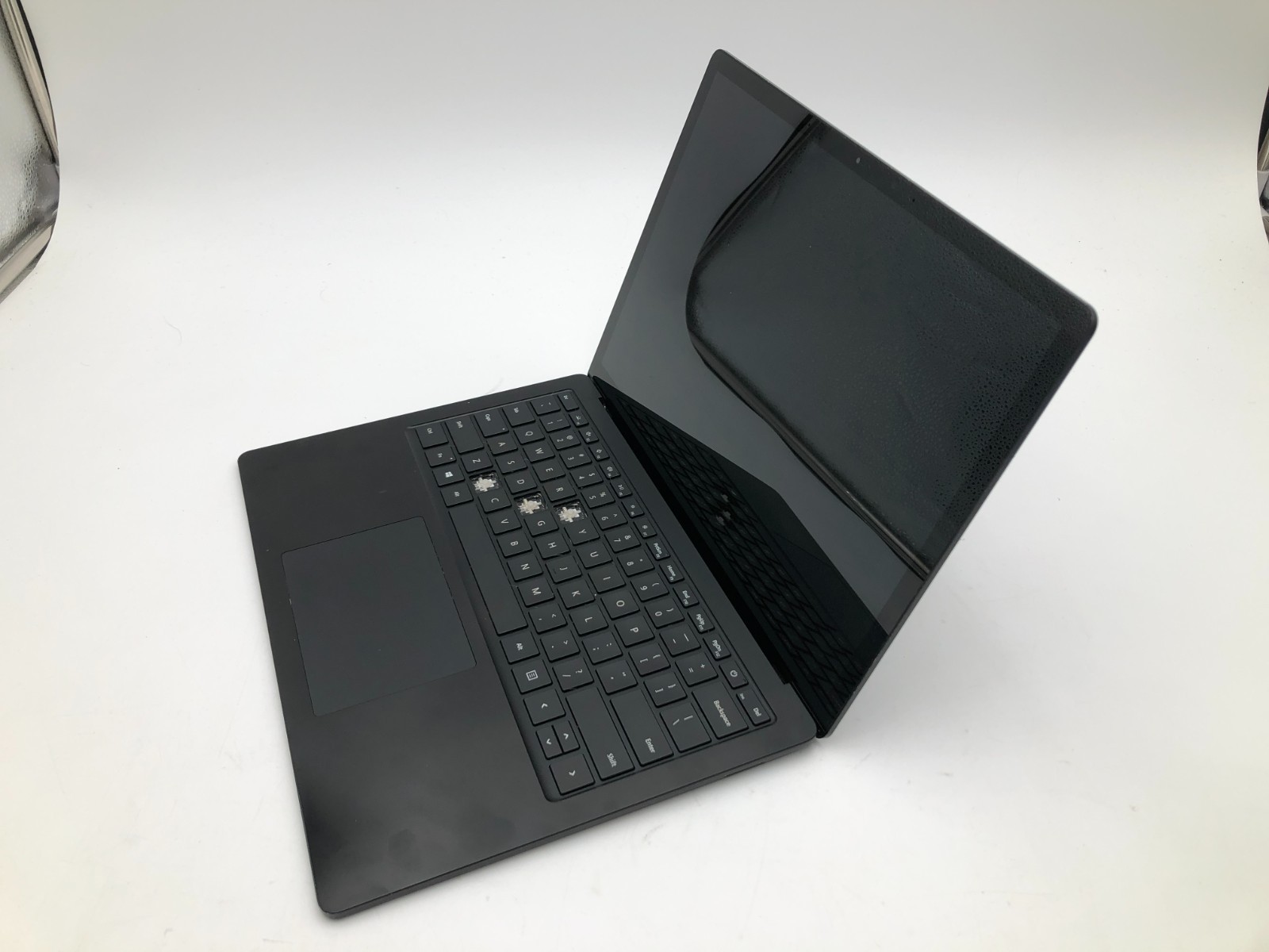 Microsoft Surface Laptop 3 i5-1035G7 8GB RAM 256GB NVMe SSD 13.5" Win 11 Pro 4 Microsoft Surface Laptop 3 i5-1035G7 8GB RAM 256GB NVMe SSD 13.5" Win 11 Pro