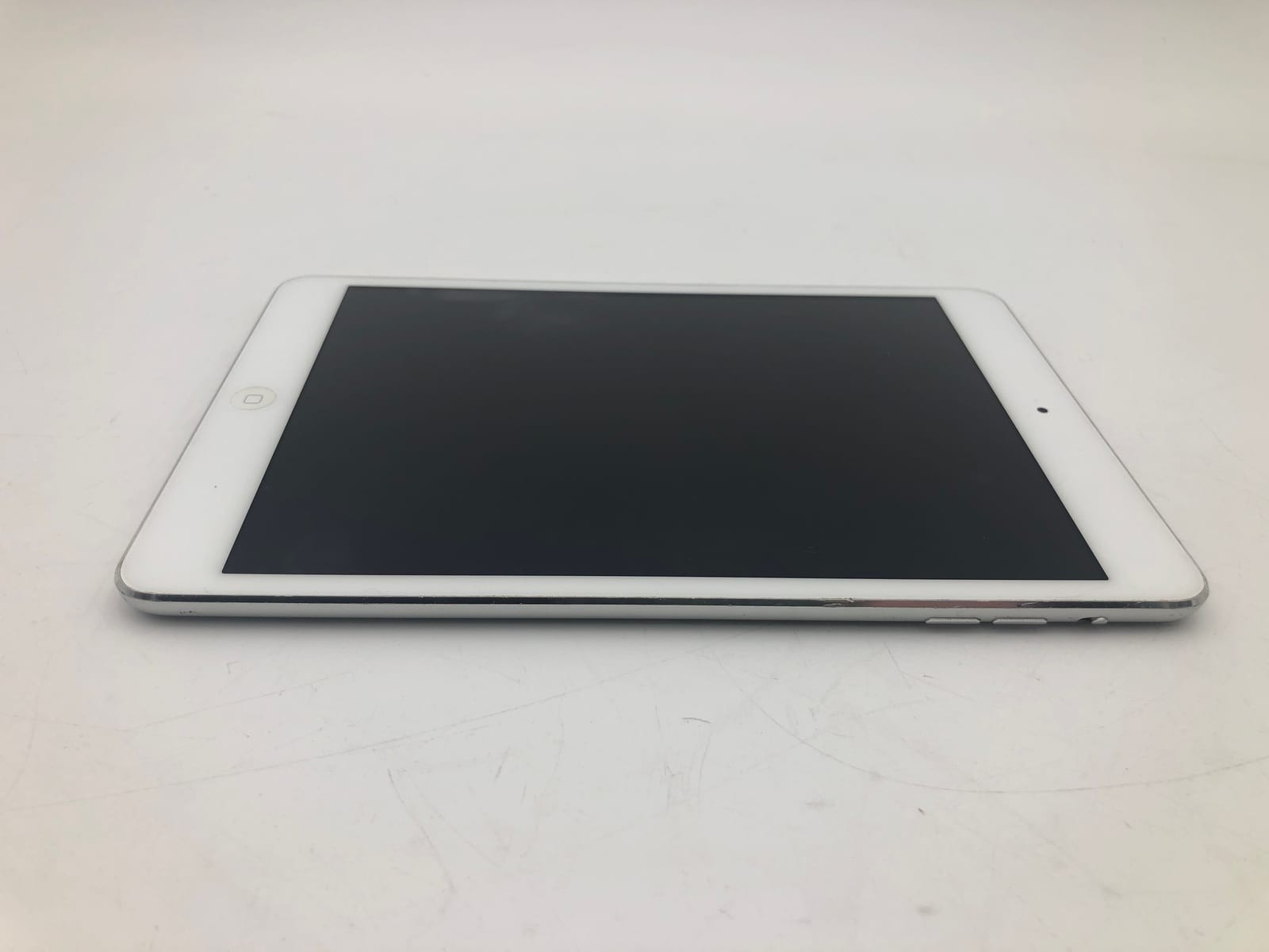 Apple iPad mini 2 32GB Silver Unlocked FE280LL/A iOS Smartphone Tested 85% Batte 5 Apple iPad mini 2 32GB Silver Unlocked FE280LL/A iOS Smartphone Tested 85% Batte