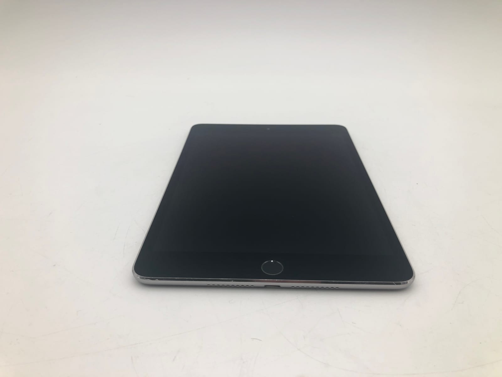 Apple iPad mini 4 16GB Space Gray Wifi Only MK6J2LL/A iOS Smartphone Tested 82% 3 Apple iPad mini 4 16GB Space Gray Wifi Only MK6J2LL/A iOS Smartphone Tested 82%